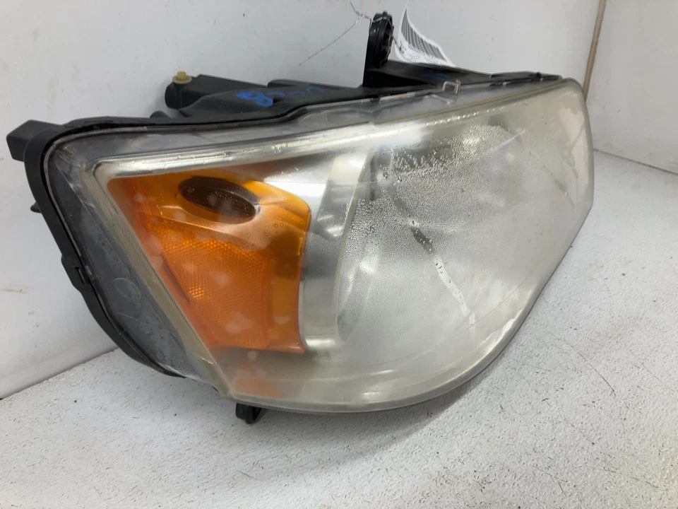 Headlamp Assembly 14 DODGE CARAVAN (halogen) Cvp Passenger Side - Image 3 of 4