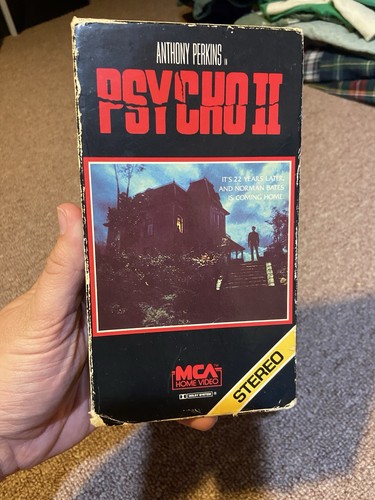 Vintage Psycho 2 VHS gelb Stereo Streifen Cover Anthony Perkins MCA, 1984 - Bild 2 von 6