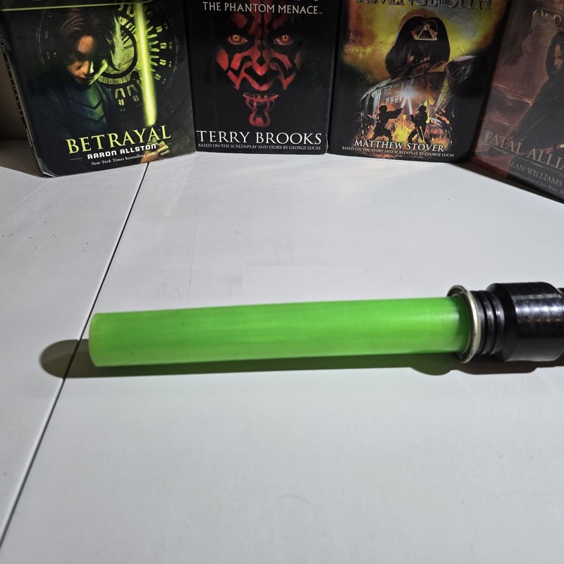 1999 Star Wars Qui Gon Jin Lightsaber Lights Up NO SOUND
