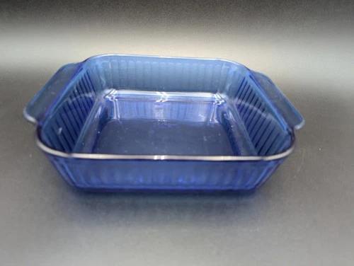 Pyrex Casserole Dish Cobalt Blue 8 x 8 x 2 Inch 222-S  2-Qt Made in USA Vintage