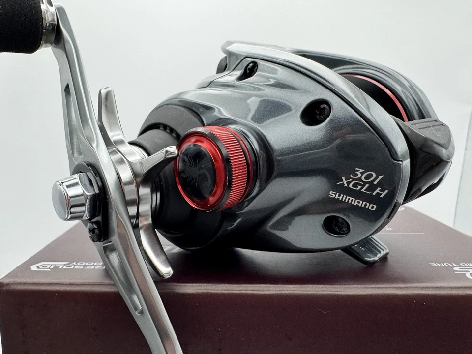 Shimano 24 Scorpion MD 301XGLH Left  Baitcasting Reel  w/Box " New other "  S026 - Image 2 of 4