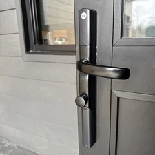 Yale Conexis L2 Smart Door Lock Matte Black ￼