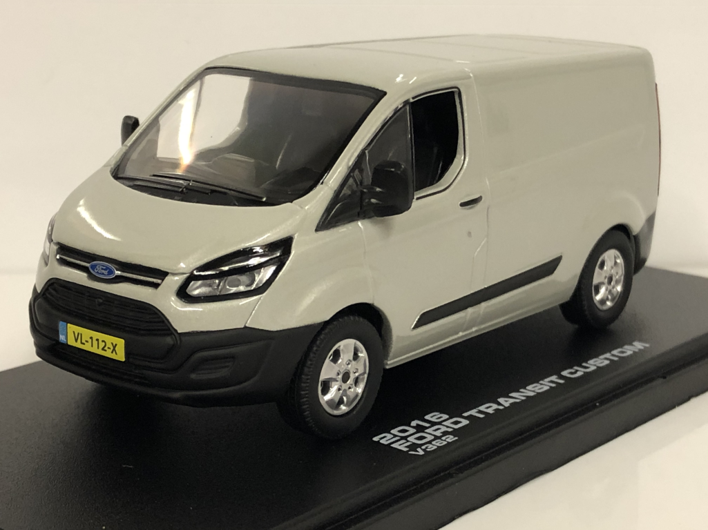 ford transit custom silver