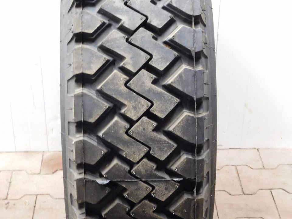 Reifen Michelin 295/80R22,5 152 / 148 K (180-30 7-2-0) - Bild 4 von 4