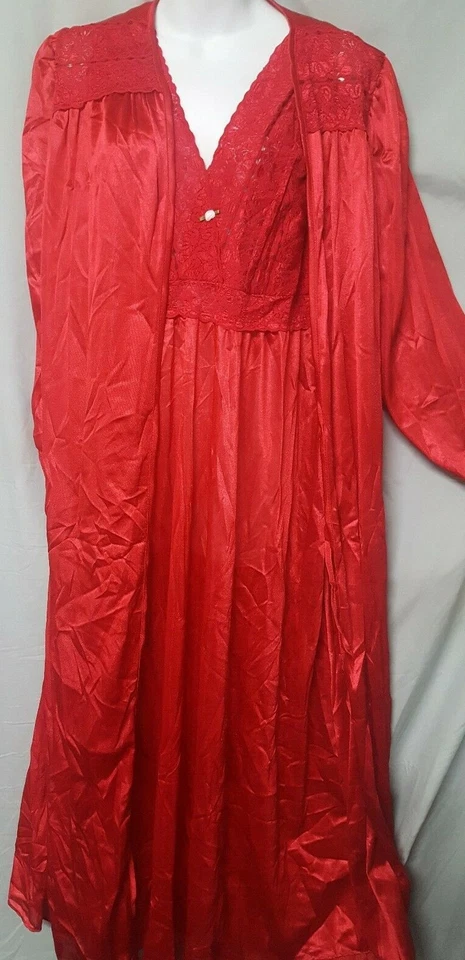 Conjunto de bata camisón rojo Amoureuse corpiño de encaje sexy largo de nailon mediano 38" busto Foto 2 de 4