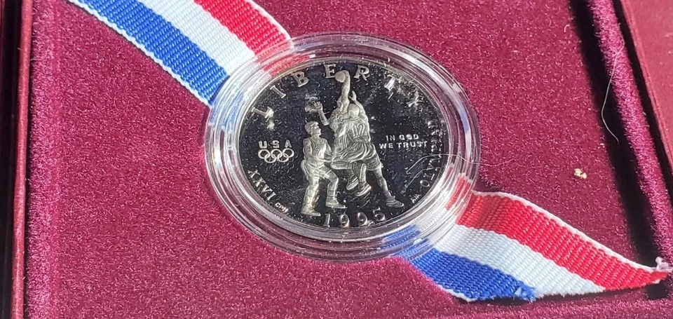 1992-95 PF & Unc Olympic Gymnastics Commemorative Half Dollar 4 Sets 8 Coins - Image 4 of 4