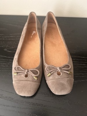 Vionic Klara Gray Suede Ballet Flats Size 6.5 NEW