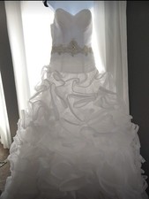 White Strapless Ball How Wedding Dress With Train and Bustle