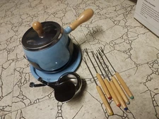 Himark Kitchen Concepts Wedgewood Fondue Set