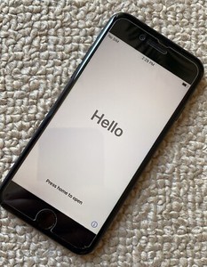 Apple iPhone 7 · 32GB