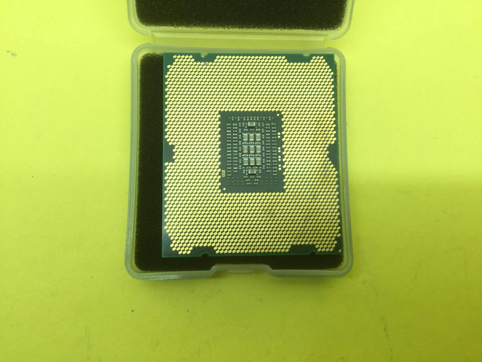 SR0KR Intel Xeon Processor E5-2640 6-Core 2.5GHz 15MB 3600MHz LGA2011 CPU - Image 2 of 3