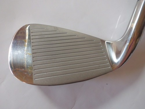 PRE~LOVED LYNX TIGRESS~ 7 IRON ~ LADIES FLEX GRAPHITE SHAFT ~ SOFTEE GRIP (E3) - Picture 2 of 8