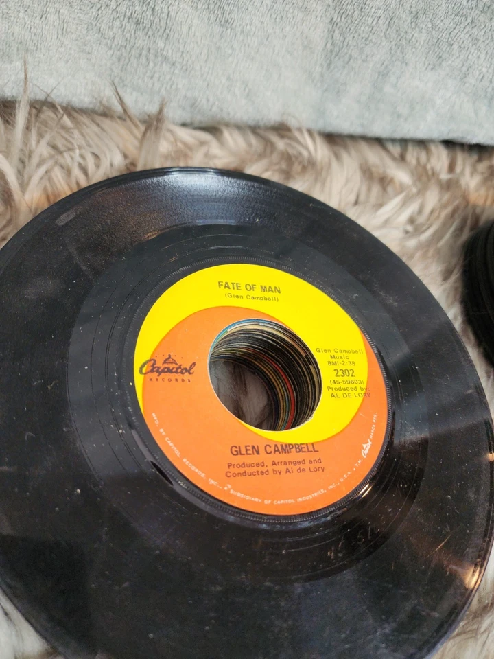 Bulk Lot of 21 - 7" 45 RPM Records For Decorating & Crafts Wide Variety & Genre — 第 4/4 张图片
