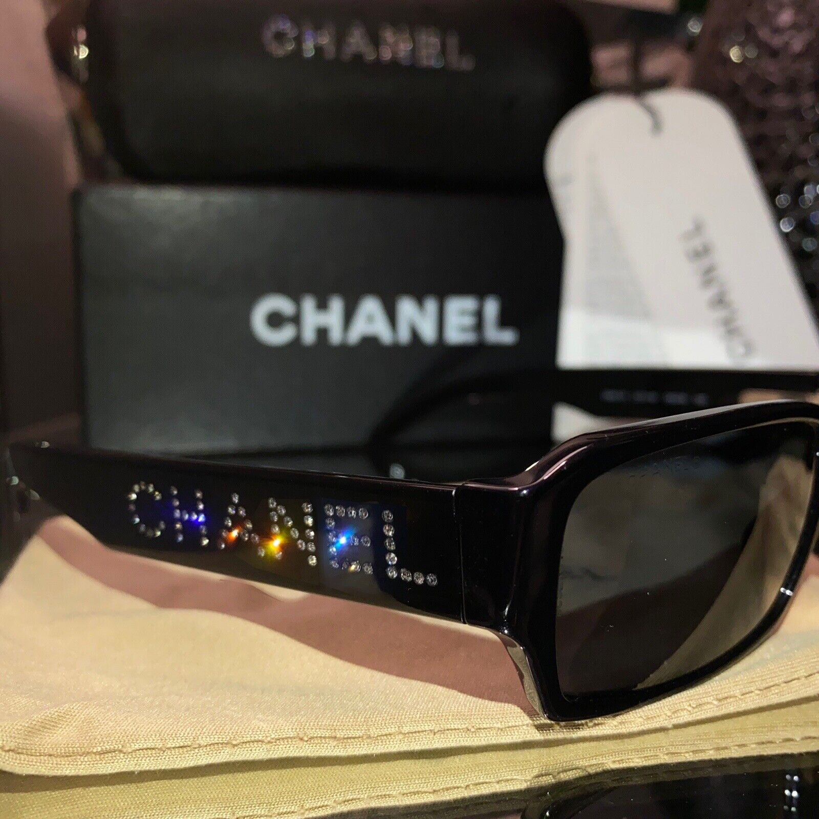 Chanel Sunglasses 5060-B Black Limited Edition Sw… - image 6
