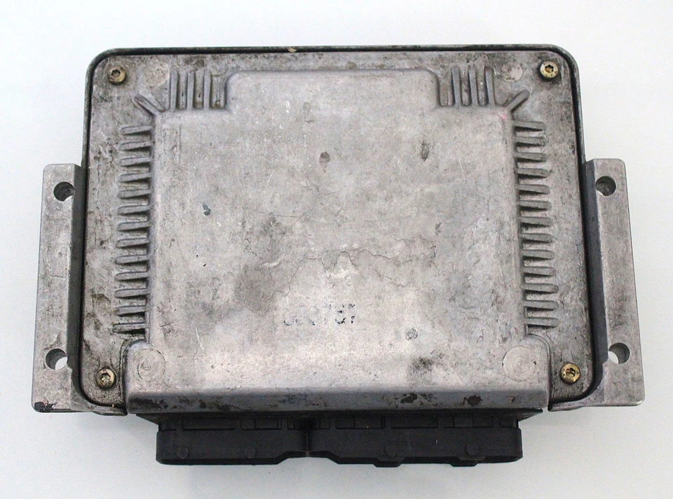 Módulo diésel Fiat Stilo 1.9 JTD ECU Bosch 0281010337 55181457 EDC15C7 Foto 2 de 2