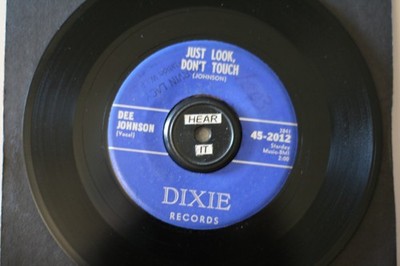 DEE JOHNSON ''JUST LOOK, DON'T TOUCH'' 1958 TEXAS ROCKER ON DIXIE (VG+) LISTEN!
