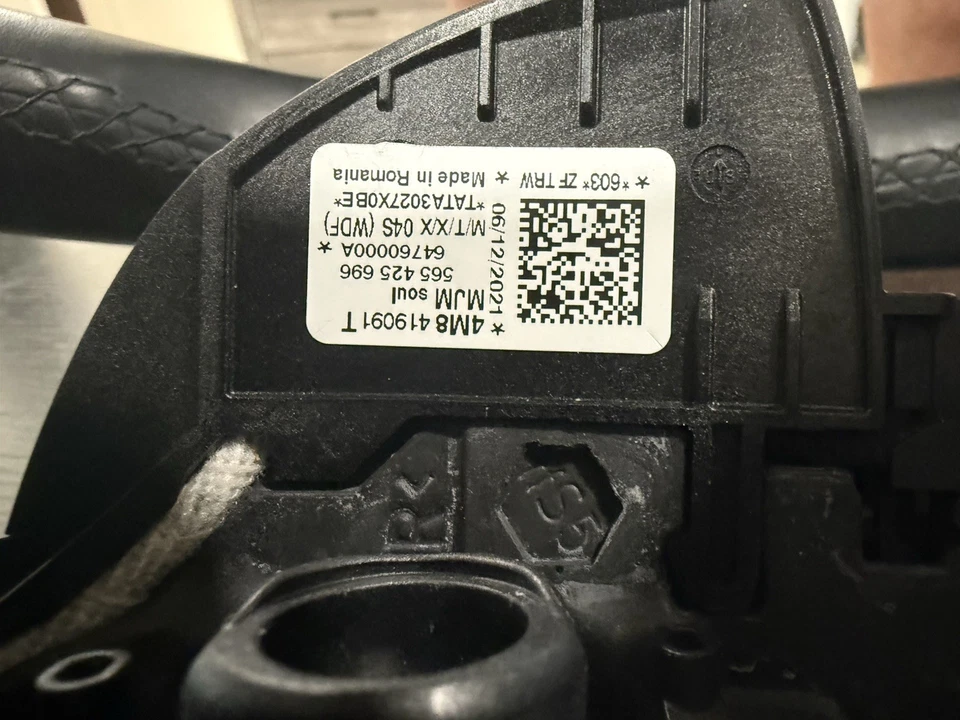 Volante dianteiro couro câmbio de pás 4M8419091P Audi Q7 4M 2020-23 *Desgaste - Imagem 4 de 4