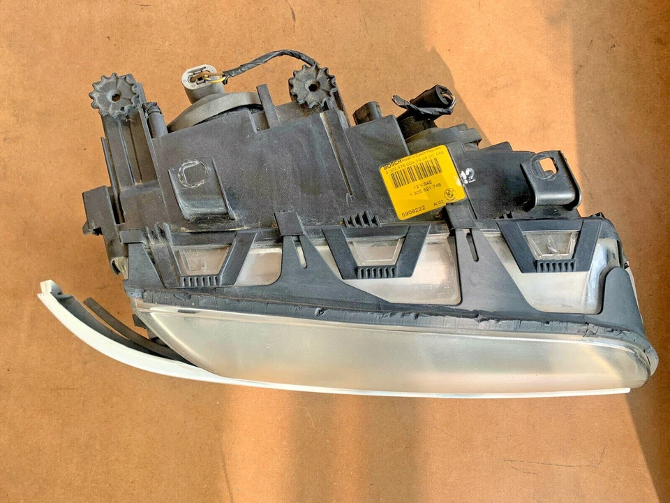 Passenger Headlight w/ Bracket for 2001 BMW 330xi 330i 325i 325xi - 6908222 - Image 2 of 4