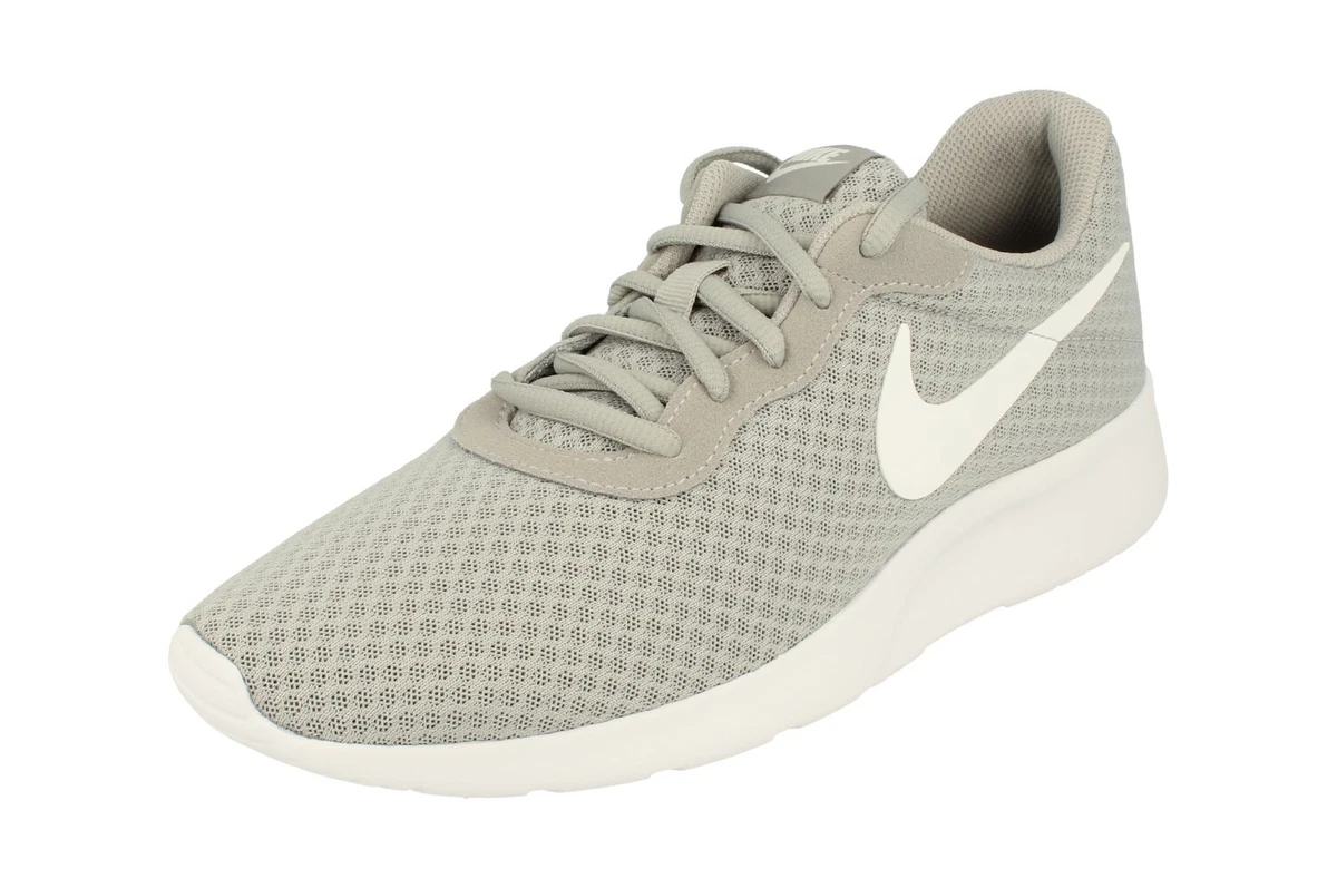 Nike running tanjun sales