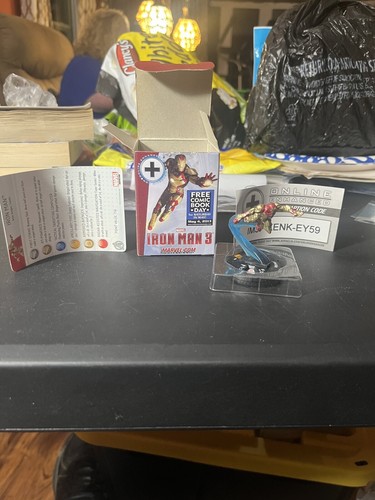 Iron Man 3 Heroclix Wizkids FCBD 2013 Promo Free Comic Book Day Figure Booster - Picture 2 of 11