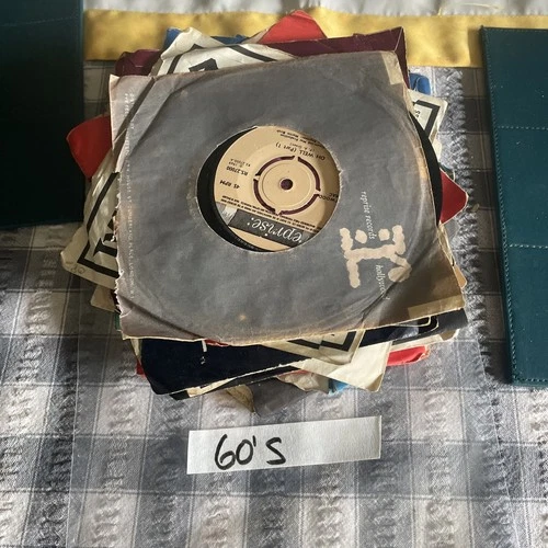 New Listing32 Vinyl 7" Records Job Lot 45rpm Singles 60’s various artist includes 2 Beatles