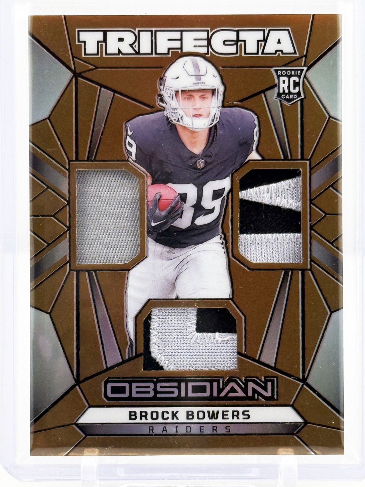 Brock Bowers Panini Obsidian Trifecta Swatches #TSBBS Gold