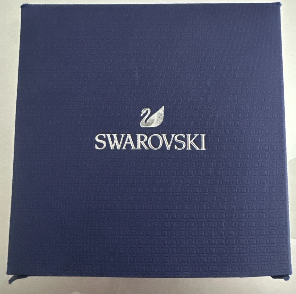 AUTÉNTICO Swarvoski Mediano Diamante Cristal Colgante Sobre Collar Cadena Plata Foto 2 de 4