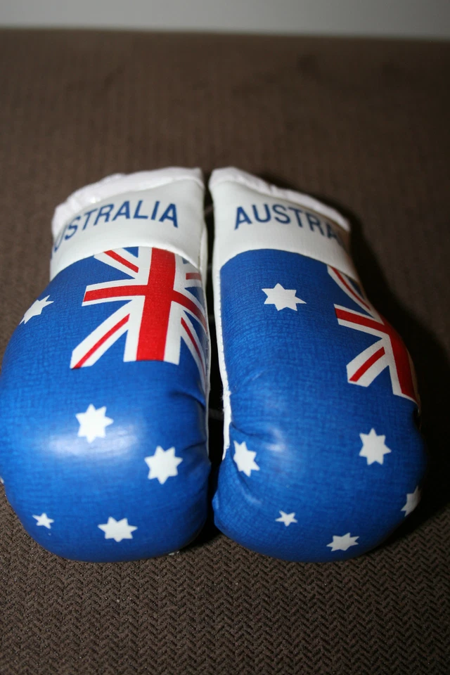 AUSTRALIA DAY, AUSSIE, AUSTRALIAN FLAG Mini Boxing Gloves Ornaments BRAND NEW