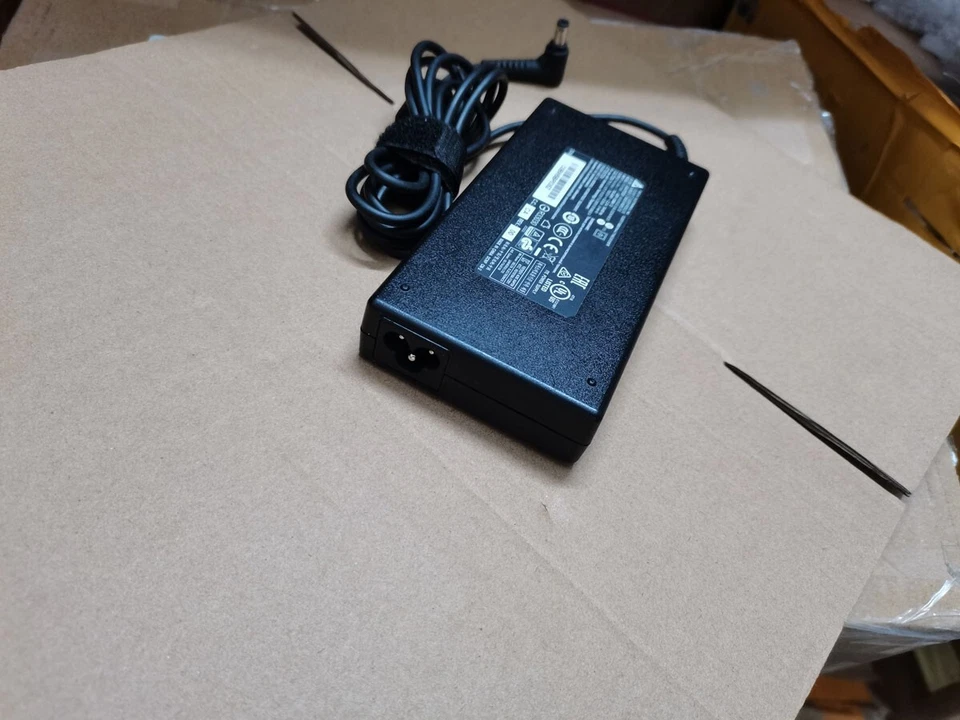 Adaptador de CA Delta 19.5V 6.15A 120W ADP-120MH D para MSI GE72 6QE Apache Pro OEM Foto 3 de 4