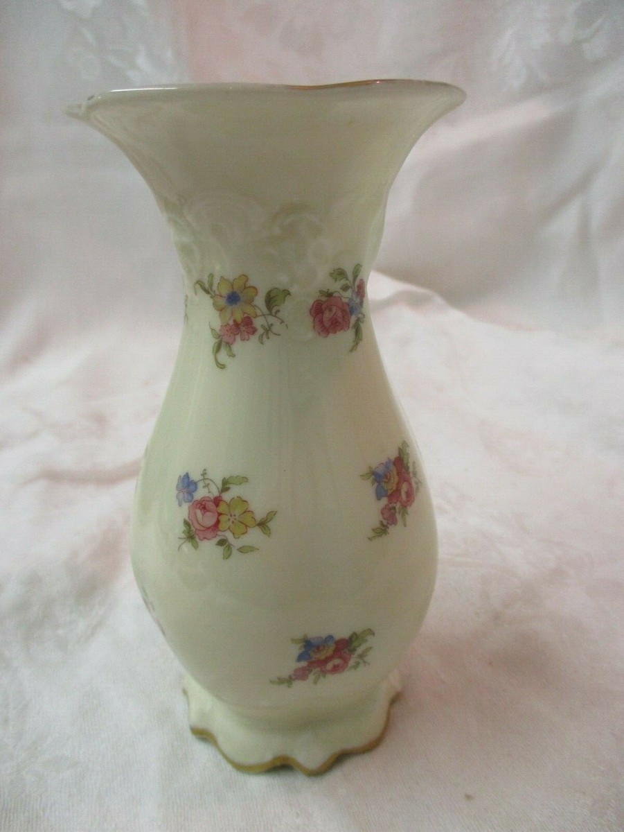 Vintage Germany Kronach Rosenthal Elfenbein Vase Moliere #2120 44