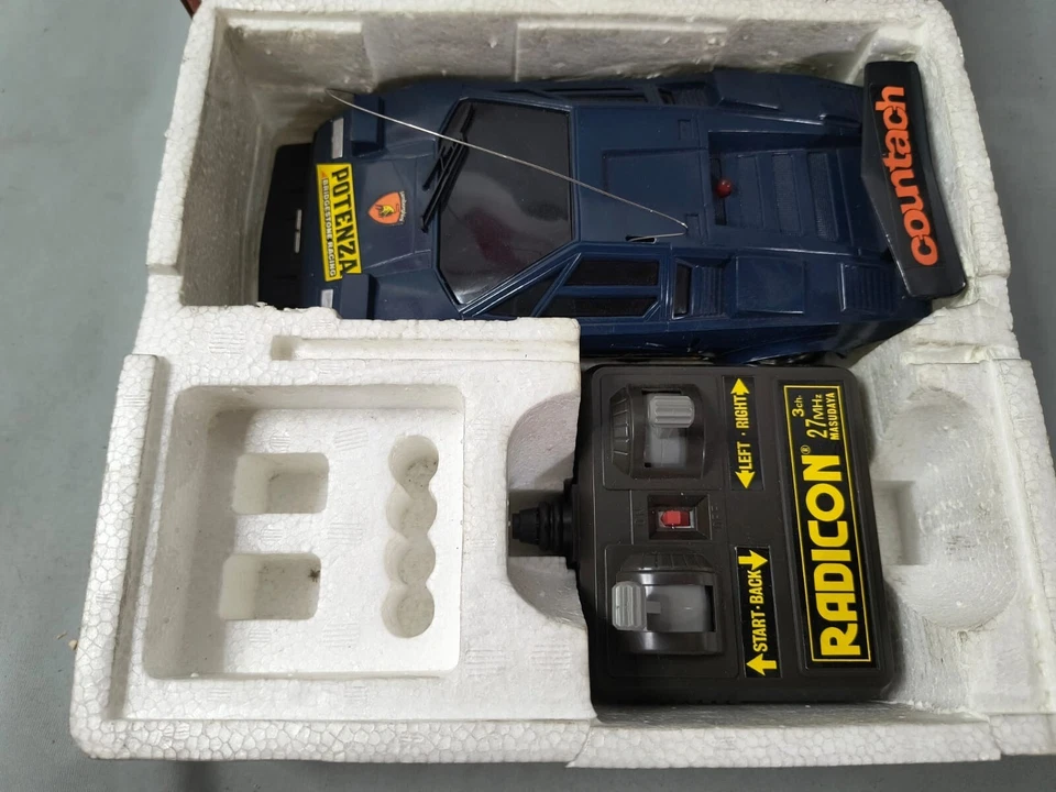 Vintage 70s Radio-Controlled Masudaya Lamborghini Countach Made In Japan - Image 2 of 4