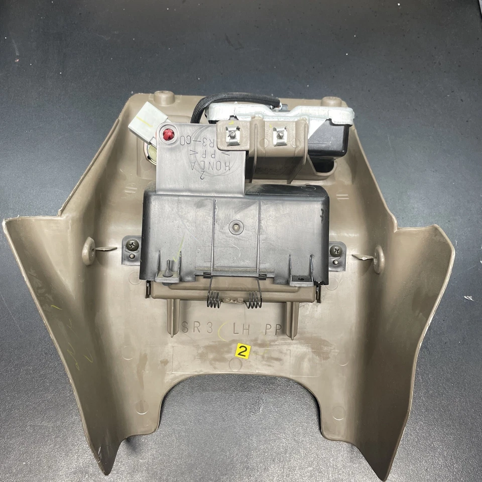 Нижняя центральная панель Honda Civic EG 92-95 годов выпуска с ободком и розеткой питания - Изображение 4 из 4