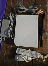 Nintendo Wii Console RVL-001 White Gamecube Backwards Compatible w/ Cables WORKS