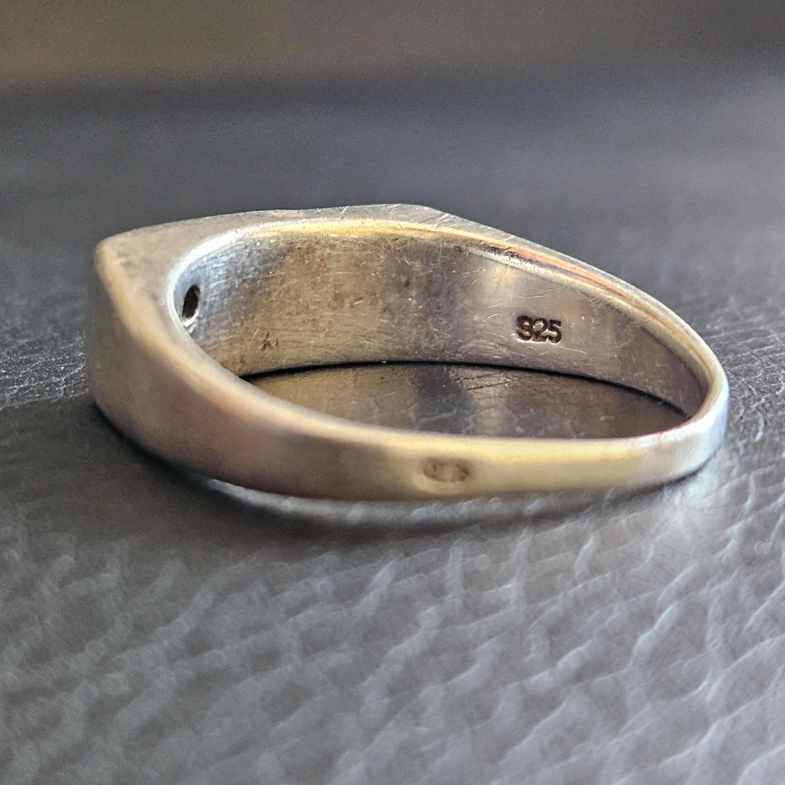 Solid Silver & Crystal Geometric Pattern Knight R… - image 9