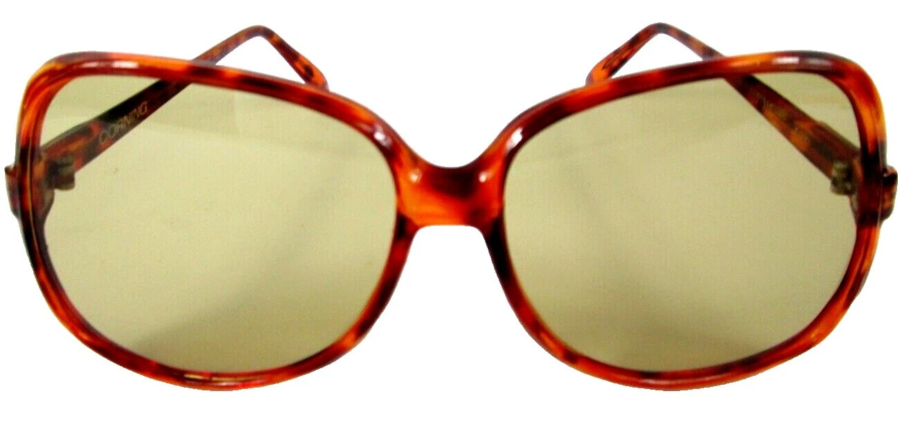 Casual 1970s Vintage Sunglasses