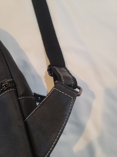 Schwarz Echtleder Sling Rucksack Herren Schultertasche Brust Umhängetasche Neu ohne Etikett - Bild 11 von 15