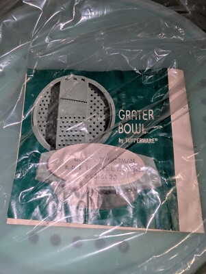 Vintage Tupperware Grater/Slicer Shedder Jadeite Green Storage Bowl & Lid NEW