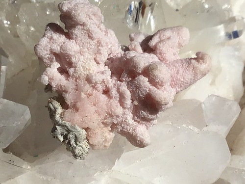 Gorgeous Rhodocrosite, Quartz & Pyrite Specimen - Picture 5 of 10