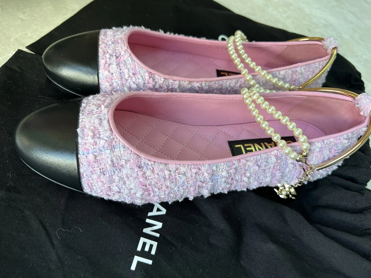 CHANEL 23S Black Pink Pearls Charms CC Ballet Ballerina flat shoe 38.5  Brand NEW