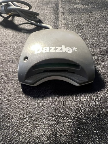 Dazzle Universal 6 In 1 Compact USB Flash Microdrive SD Memory Card Reader - Picture 2 of 7