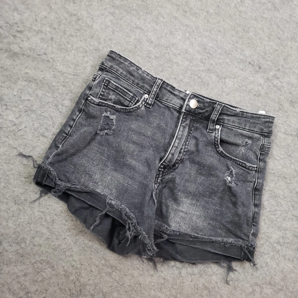 Pantalones Cortos H&M Para Mujer 6 Cortes Tiro Medio Desgastados Dobladillo Crudo Lavado a Piedra Denim Negro Foto 2 de 4