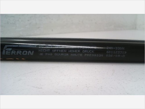 Verins hayon occasion VOLKSWAGEN GOLF III Phase 1 - 1.8i 90ch - Photo 4/4
