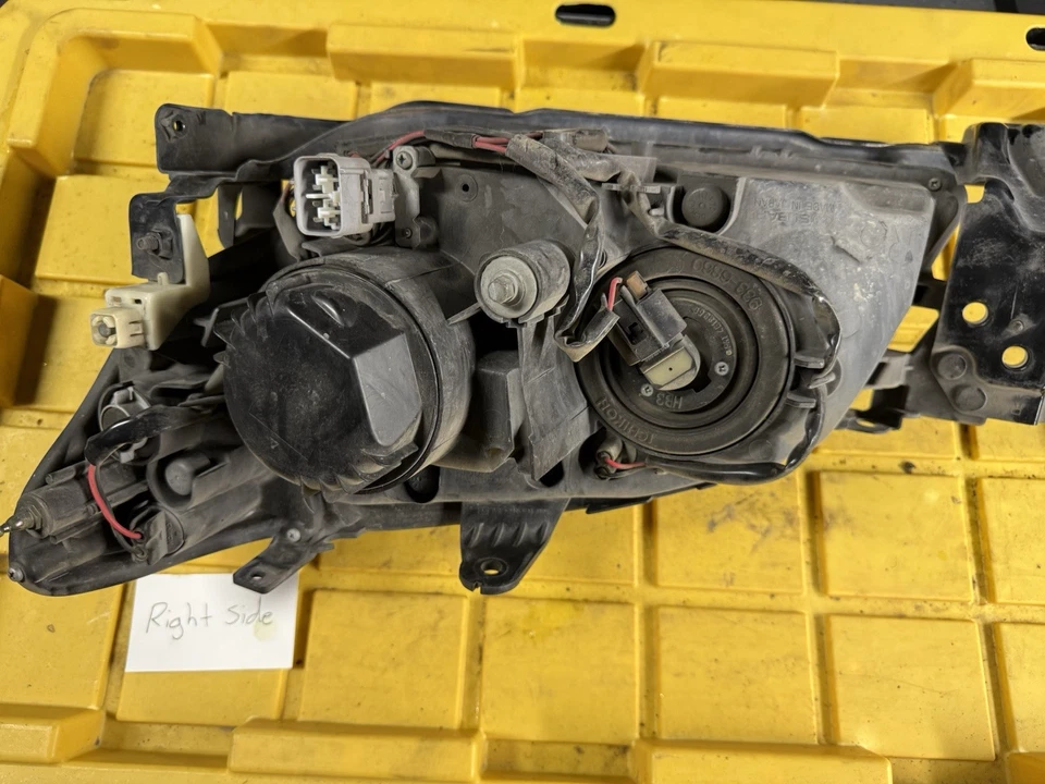 Faro lateral derecho Subaru Impreza Wrx 2007 más soporte, cableado y bombillas OEM Foto 4 de 4