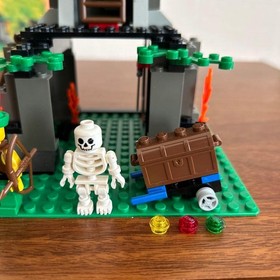 [HEMLOCK STRONGHOLD] LEGO System Castle Dark Forest 6046 - 1996
