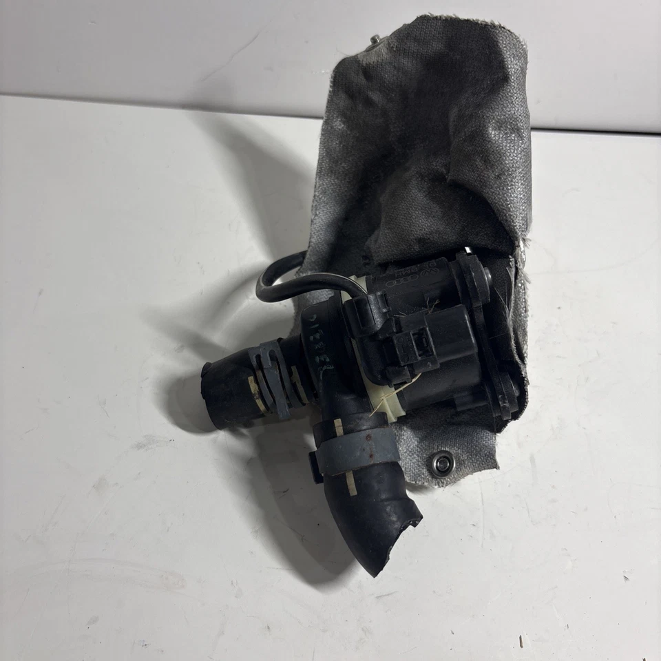 Volkswagen Touareg 2014 motor bomba de agua auxiliar fabricante original 059121012b Foto 2 de 4