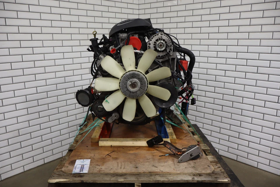 01-07 Chevy GMC 6.0L LQ4 V8 LS Engine Swap Liftout Dropout Donor Video Tested - Imagem 3 de 4