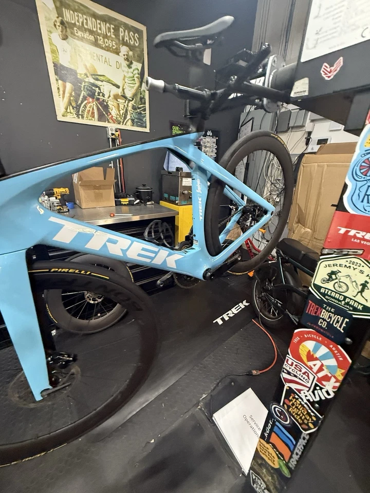 Trek Madone Slr 7 Axs E1 Team Replica Blue Size 56 Cm  - Image 4 of 4