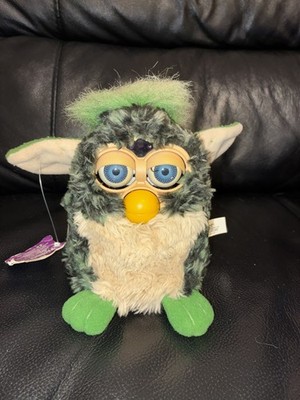 Vintage 1998 70-800 Model Turtle Furby Hasbro Tiger Electronics working with tag