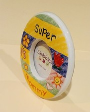 Calamita cornice portafoto Russ Skribbles "Super mamma" contiene 2" x 1,5" foto mamma