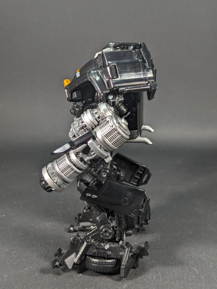 Transformers Studio Series Ironhide complete SS-14 Hasbro 2007 Movie Voyager - Image 2 of 4